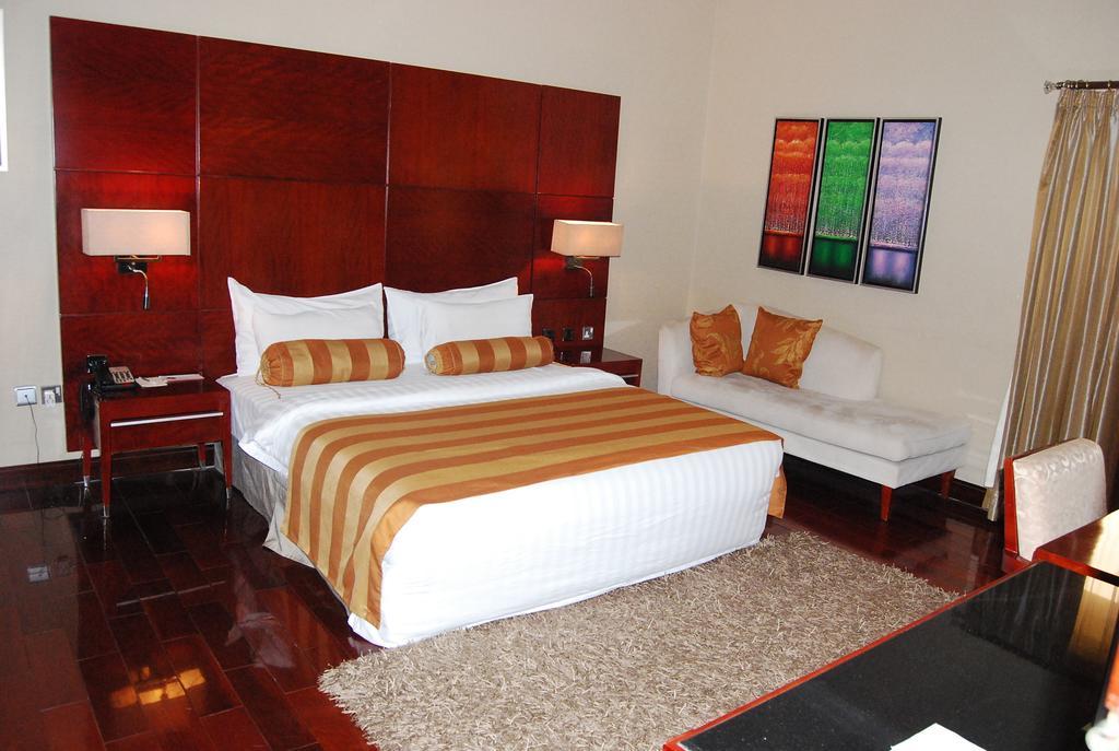 Chelsea Hotel Abuja Habitación foto
